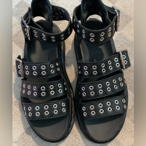 Dr Martens Clarissa II quad eyelet leather sandals - Picture 9 of 9